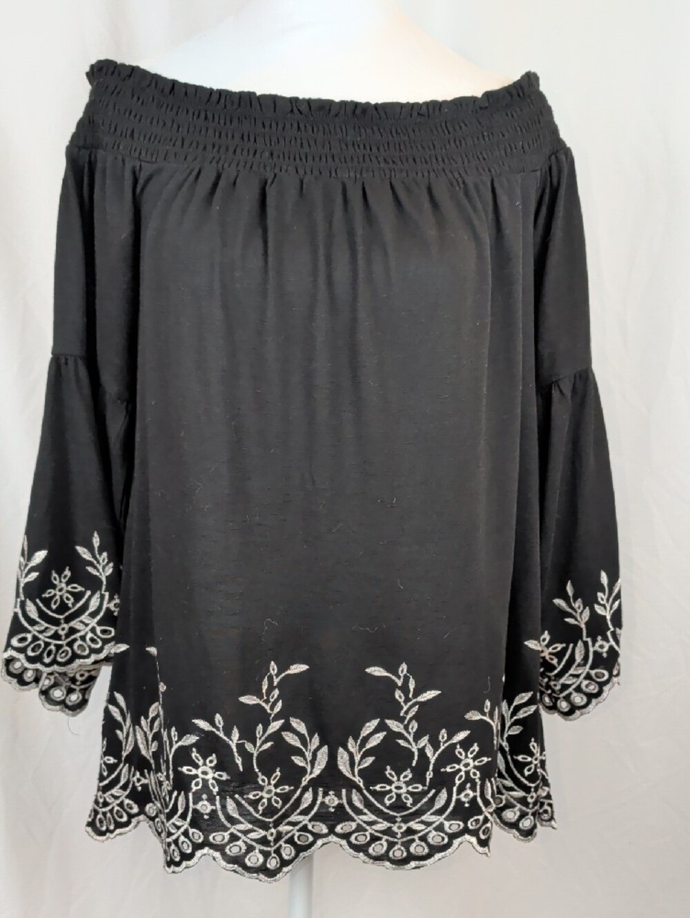 WHBM Embroidered Off the Shoulder Blouse Black Eyelet Bell Sleeve Small